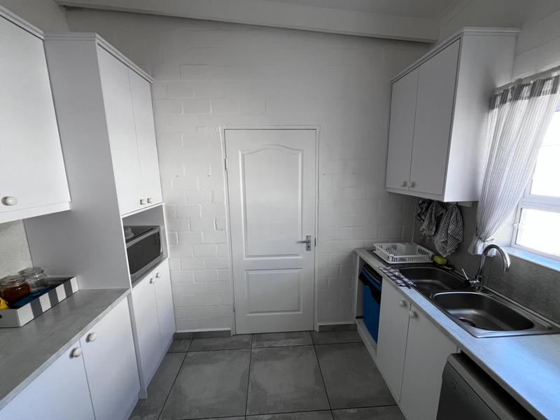 4 Bedroom Property for Sale in Dwarskersbos Western Cape